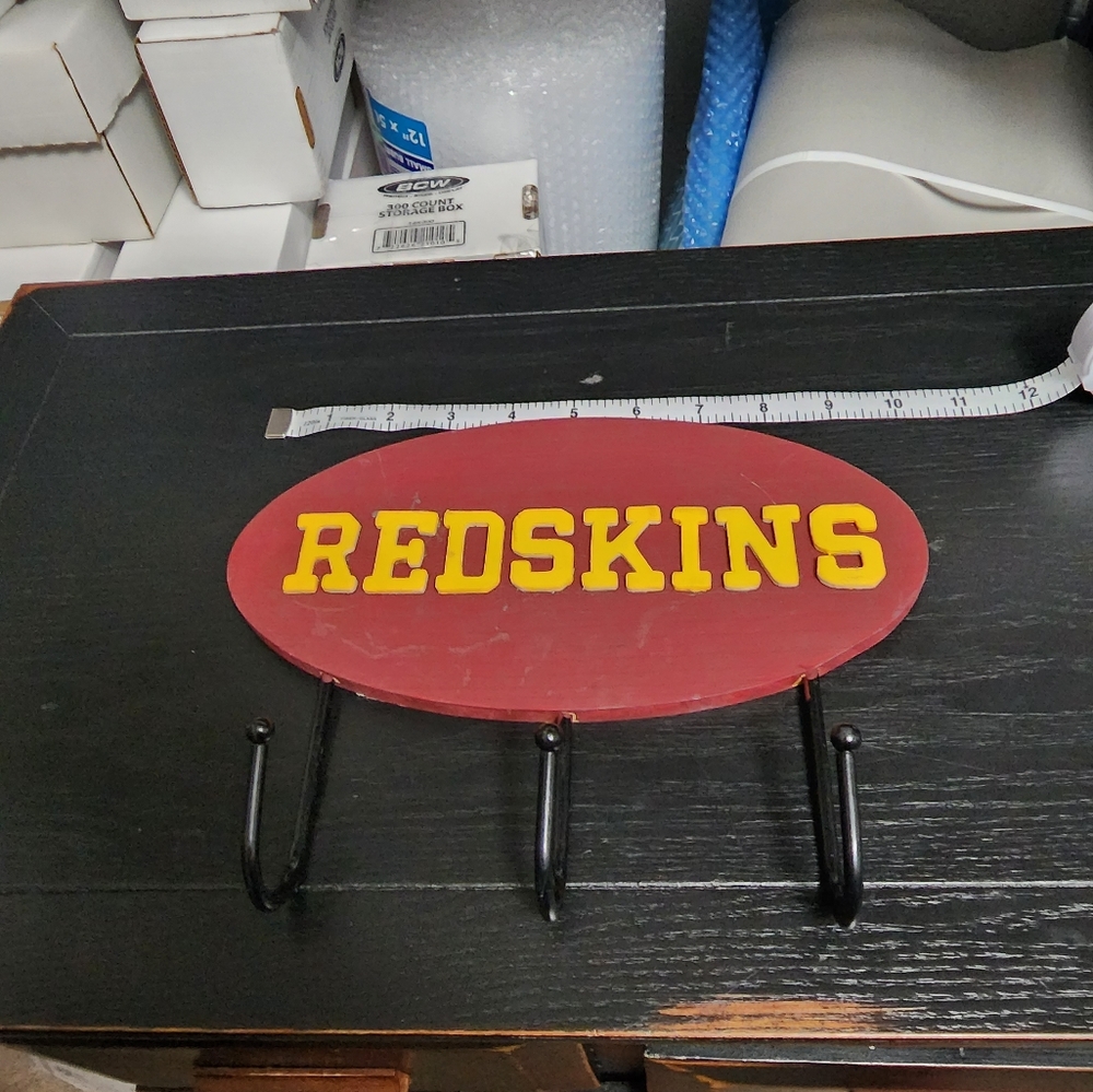 Washington redskins key holder‎